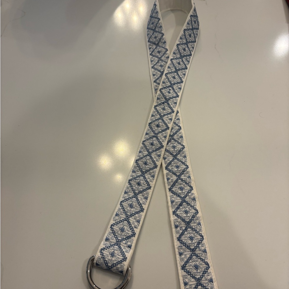 Vintage Talbots Blue and White Embroidered Patterned D Ring Belt
